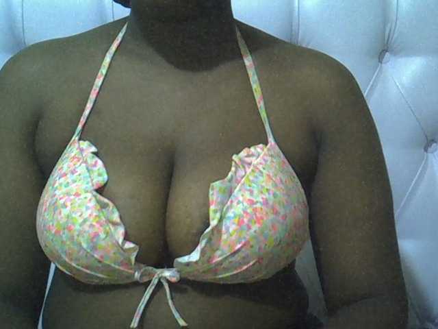 Camilapretty01 live cam on BongaCams