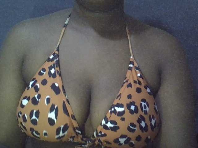 Camilapretty01 live cam on BongaCams