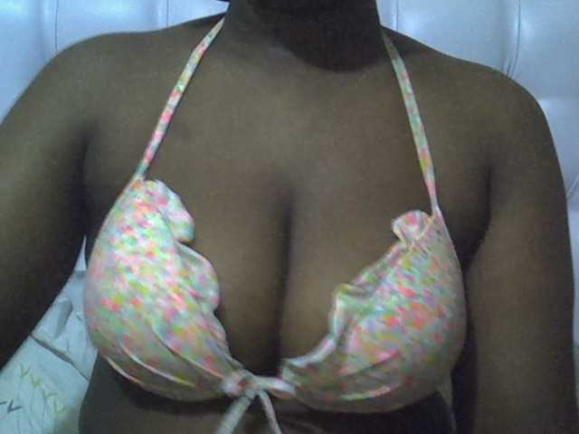 Camilapretty01 live cam on BongaCams