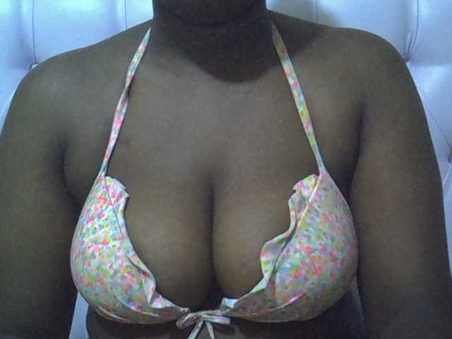 Camilapretty01 live cam on BongaCams