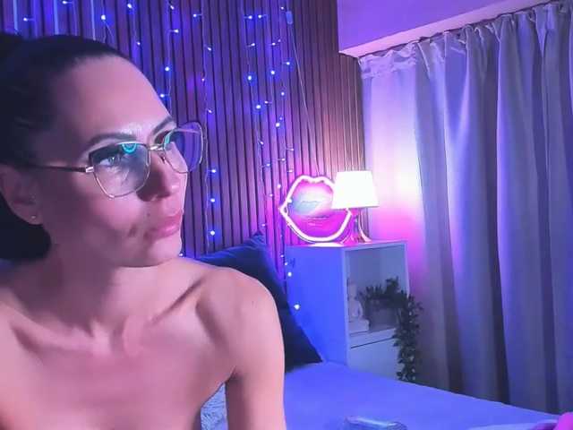 SashaSkyX live cam on BongaCams