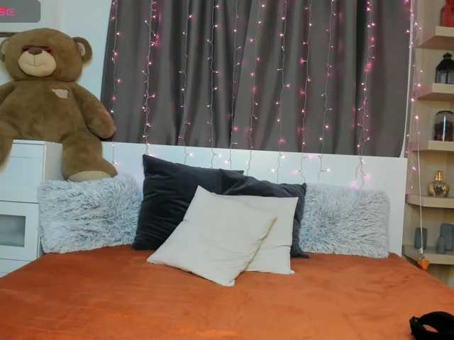 SashaSkyX live cam preview
