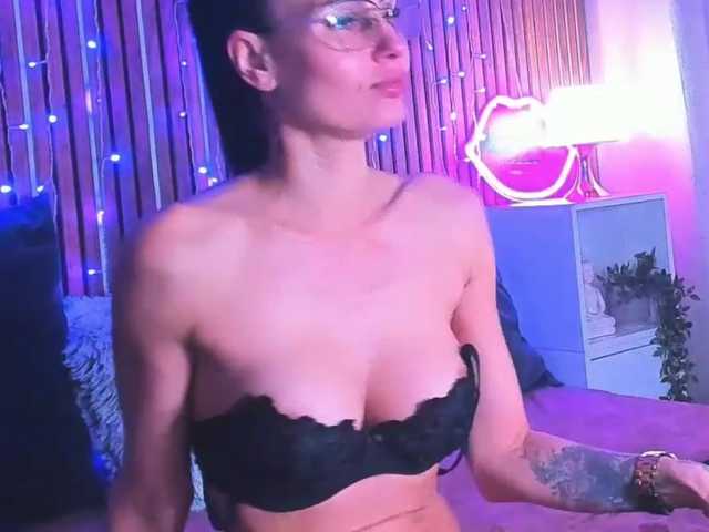 SashaSkyX live cam on BongaCams