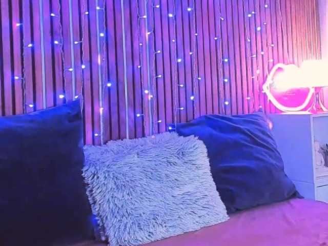 SashaSkyX live cam on BongaCams