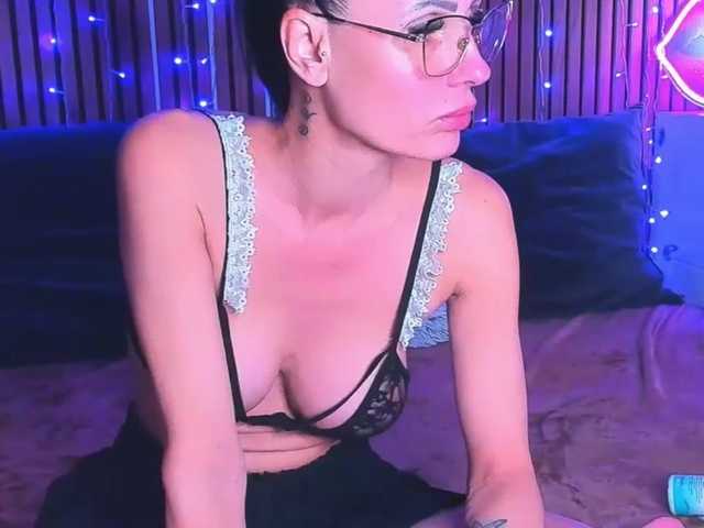 SashaSkyX live cam on BongaCams