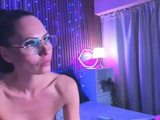 SashaSkyX webcam