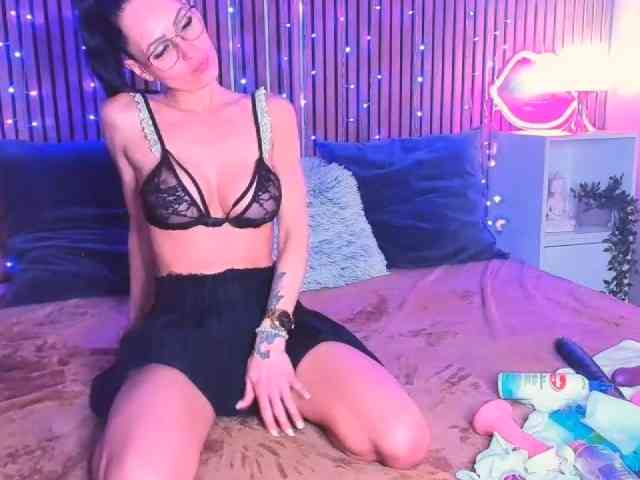 SashaSkyX webcam