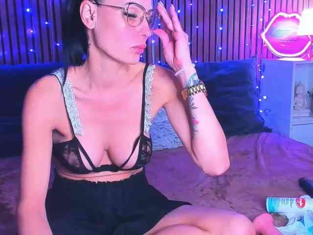 SashaSkyX Live Webcam on BongaCams