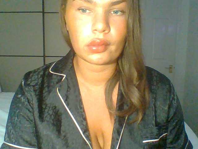 PrincessGem live cam on BongaCams