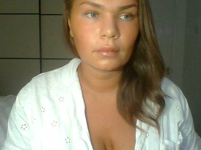 PrincessGem live cam on BongaCams