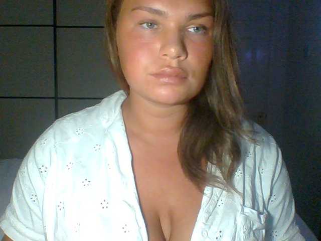 PrincessGem live cam on BongaCams