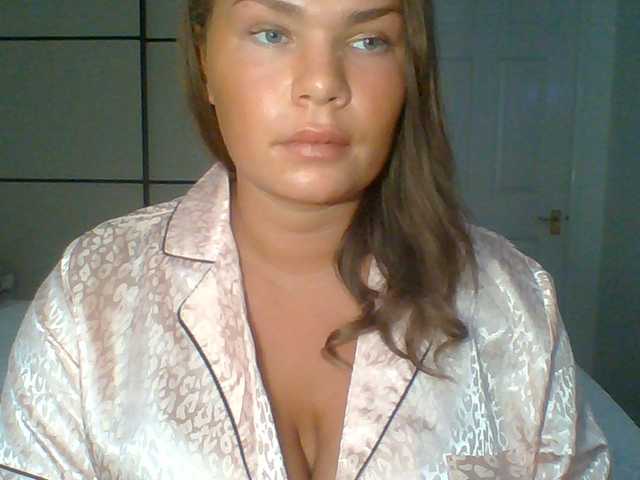 PrincessGem live cam on BongaCams