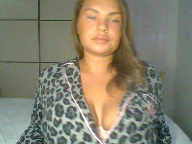 PrincessGem live cam on BongaCams
