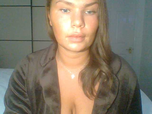 PrincessGem live cam on BongaCams
