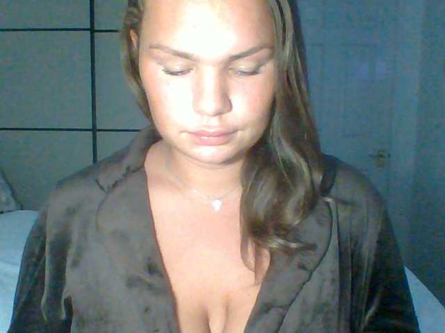 PrincessGem live cam on BongaCams