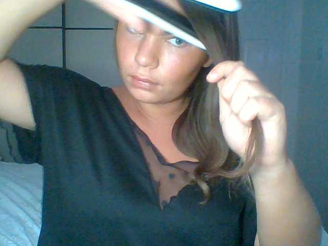 PrincessGem live cam on BongaCams