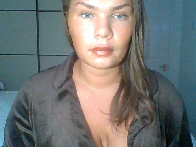 PrincessGem live cam on BongaCams