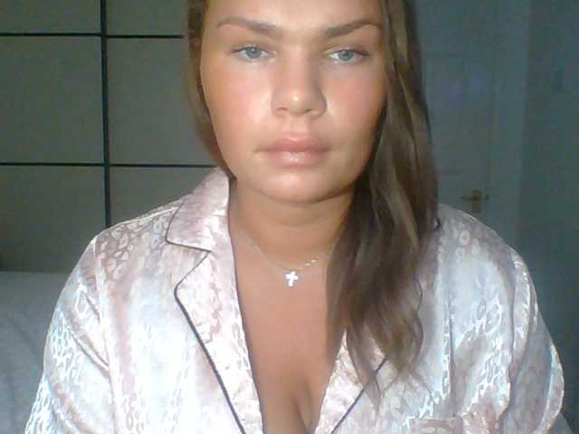 PrincessGem live cam on BongaCams