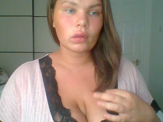 PrincessGem live cam on BongaCams