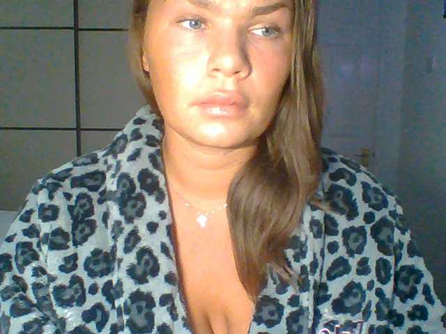 PrincessGem live cam on BongaCams