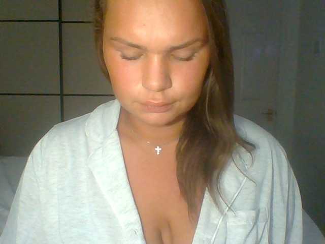 PrincessGem live cam on BongaCams