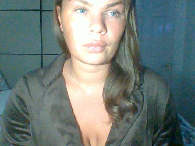PrincessGem live cam on BongaCams