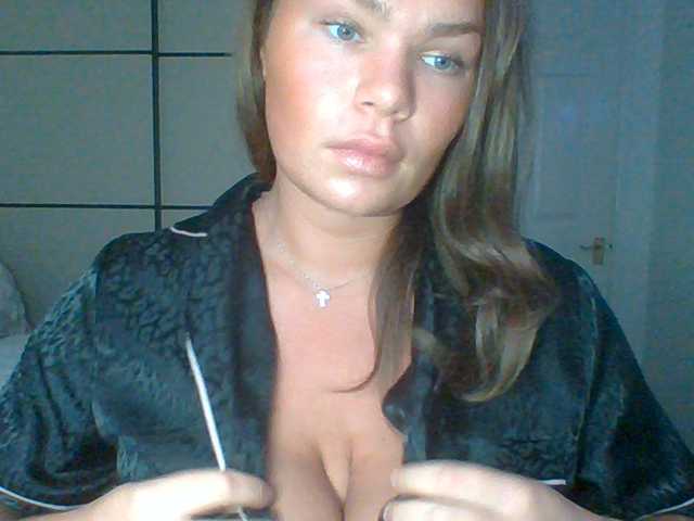PrincessGem live cam on BongaCams