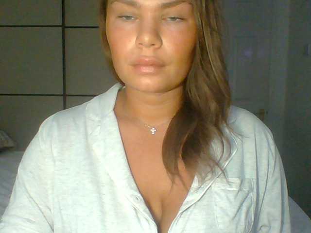 PrincessGem live cam on BongaCams