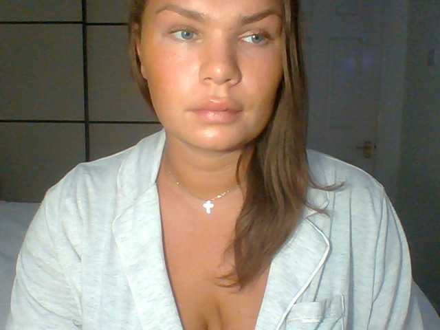 PrincessGem live cam on BongaCams