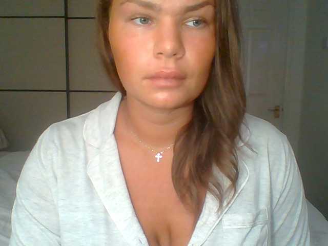 PrincessGem live cam on BongaCams