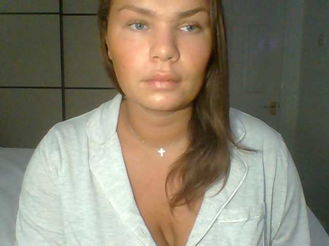 PrincessGem live cam on BongaCams