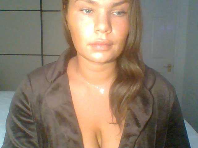 PrincessGem live cam on BongaCams