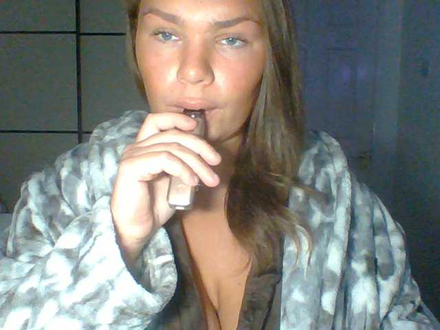 PrincessGem live cam on BongaCams