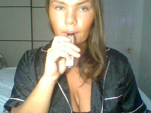PrincessGem live cam on BongaCams
