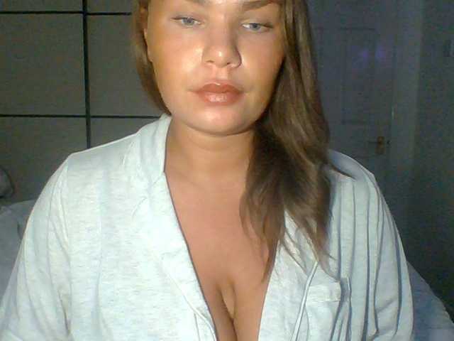 PrincessGem live cam on BongaCams