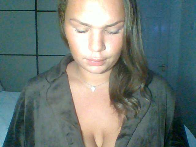 PrincessGem live cam on BongaCams