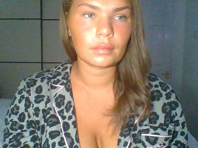 PrincessGem live cam on BongaCams