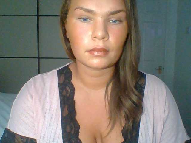 PrincessGem live cam on BongaCams