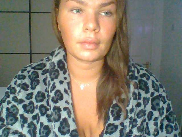 PrincessGem live cam on BongaCams