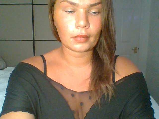 PrincessGem live cam on BongaCams