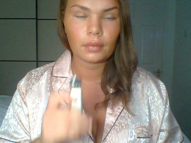 PrincessGem live cam on BongaCams