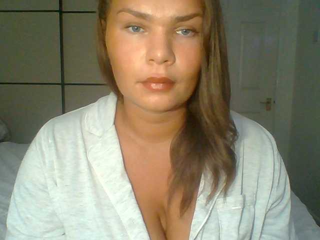 PrincessGem live cam on BongaCams
