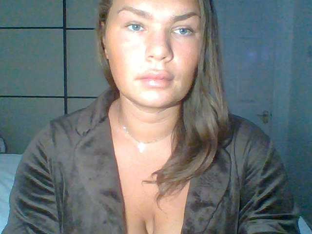 PrincessGem live cam on BongaCams