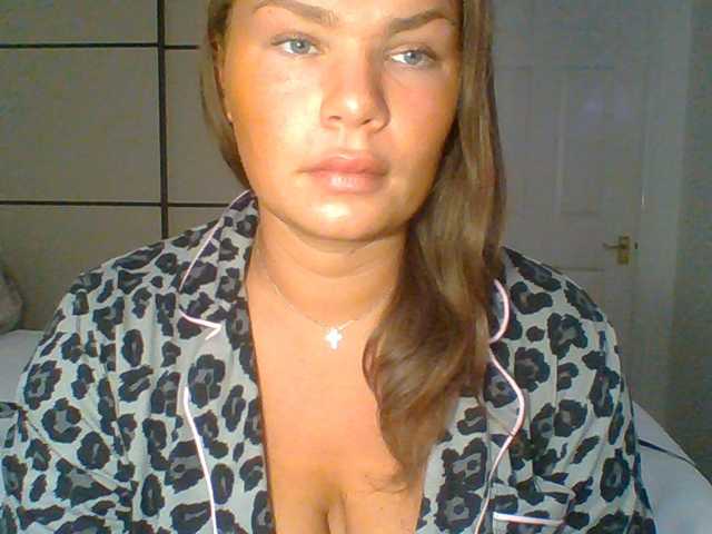 PrincessGem live cam on BongaCams