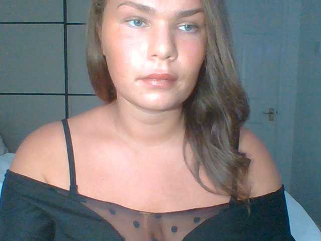 PrincessGem live cam on BongaCams