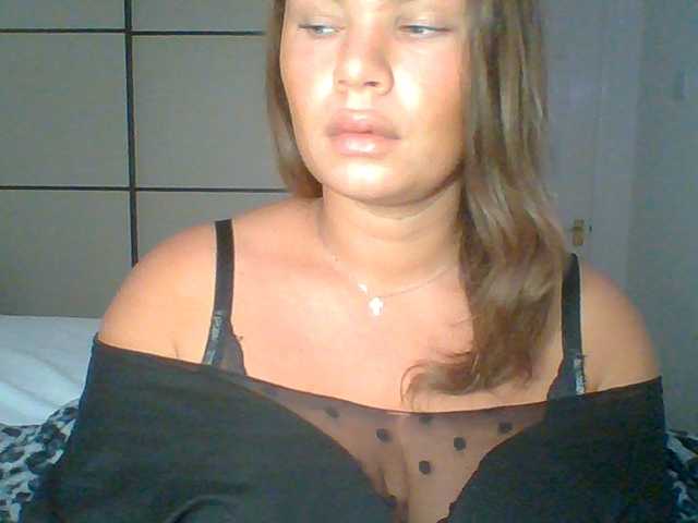 PrincessGem live cam on BongaCams