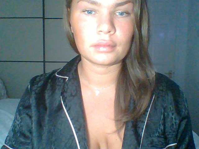 PrincessGem live cam on BongaCams