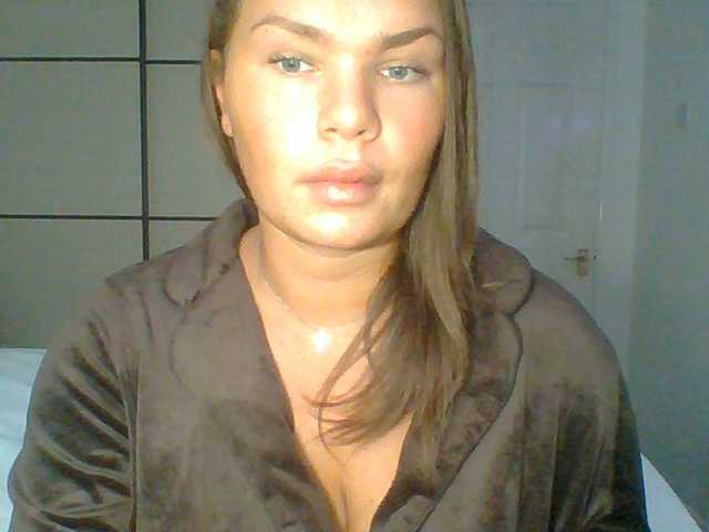 PrincessGem live cam on BongaCams