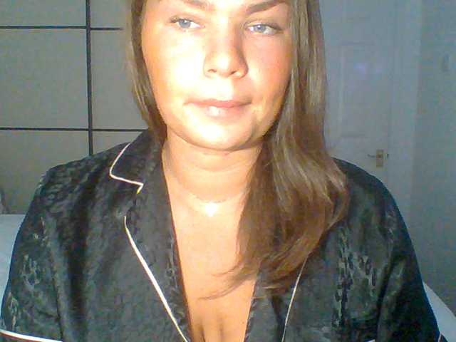 PrincessGem live cam on BongaCams
