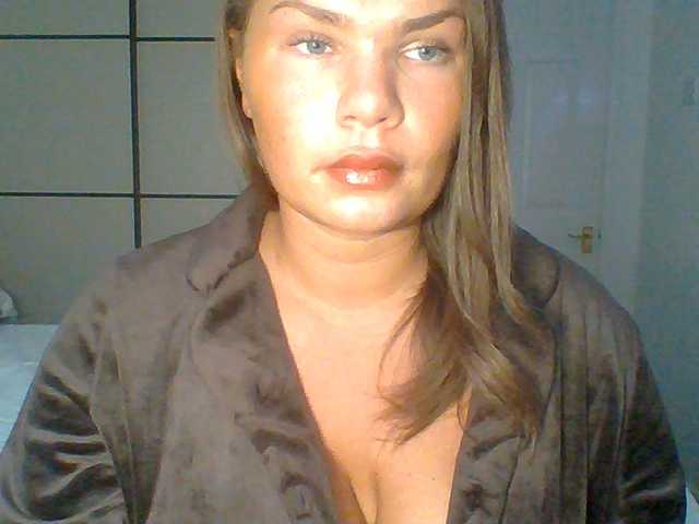 PrincessGem live cam on BongaCams